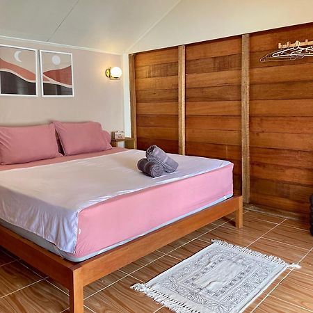 Sunset Beach Resort Weh Sabang  Exterior photo