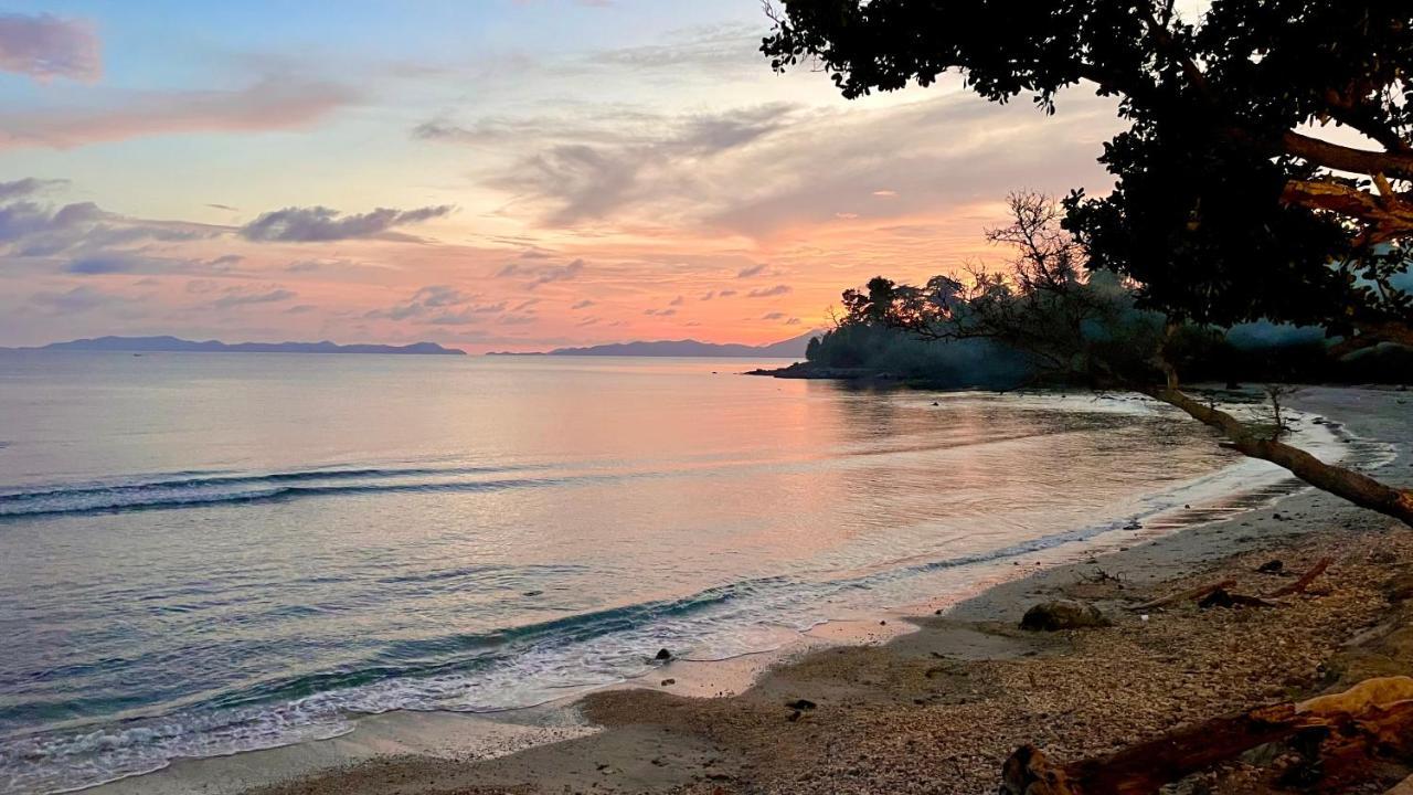 Sunset Beach Resort Weh Sabang  Exterior photo