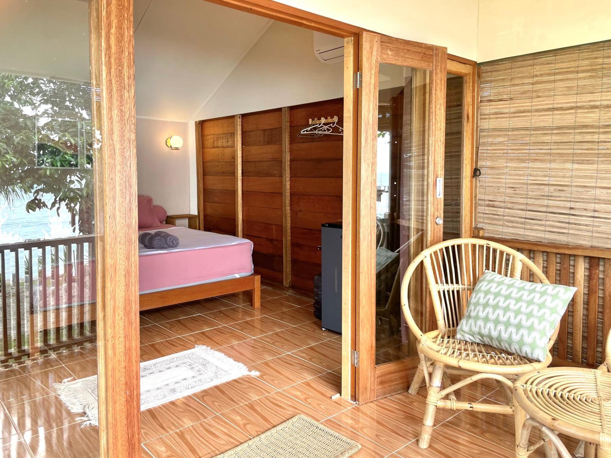 Sunset Beach Resort Weh Sabang  Exterior photo