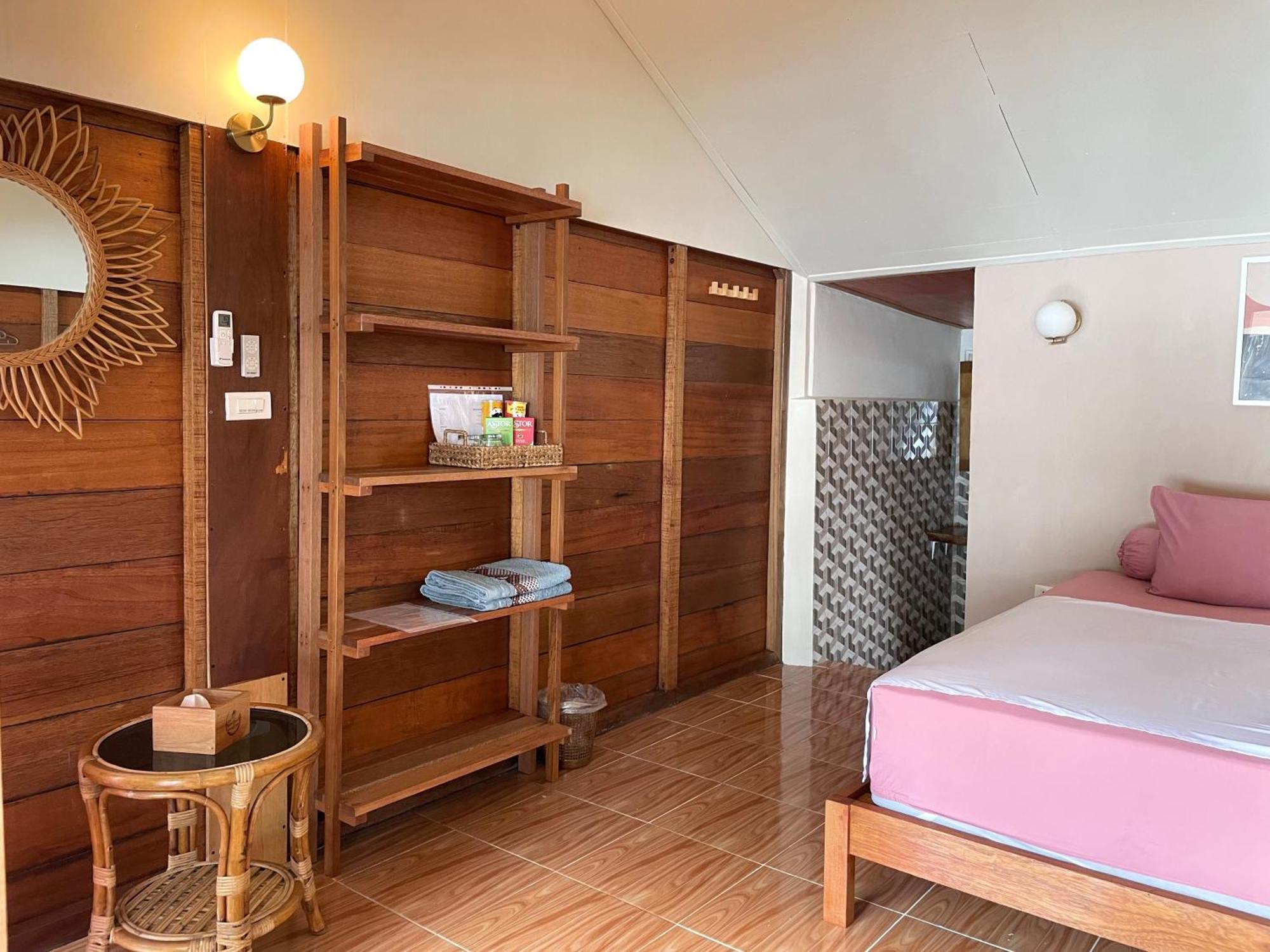 Sunset Beach Resort Weh Sabang  Exterior photo